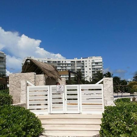 Hermoso Condo De 2 Habitaciones Frente Al Caribe Cancun Exterior photo